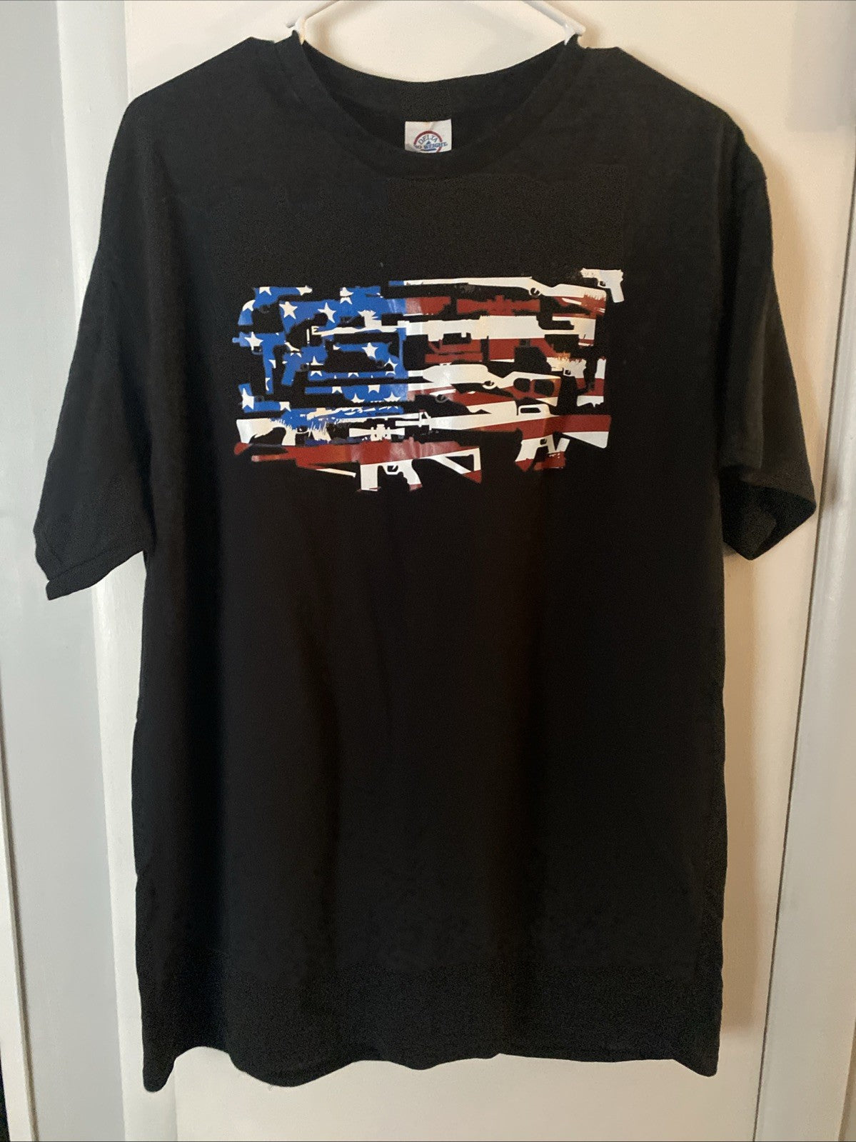 Men's 	American Flag in Guns Logo Short Sleeve Shirt (Size: L)