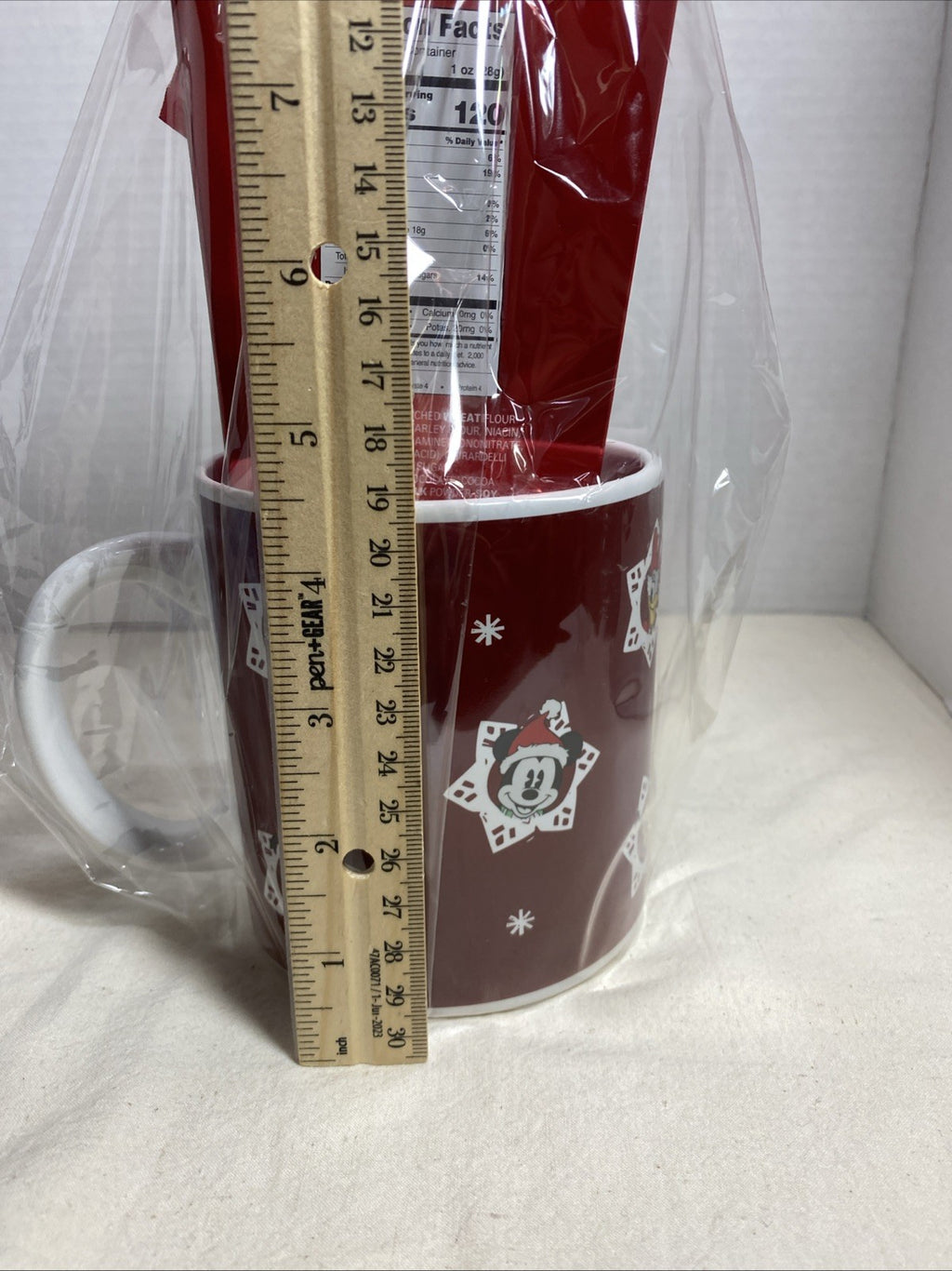 NEW Disney Holiday Mug & High Quality Chocolate Gift Set Mickey & Friends