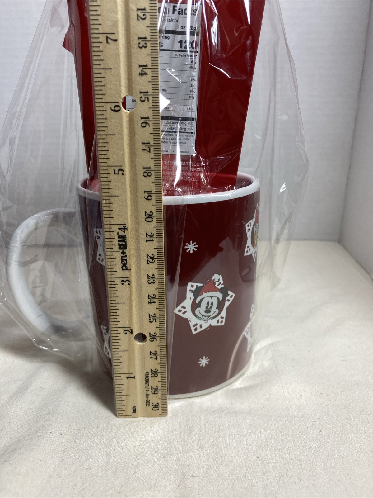 NEW Disney Holiday Mug & High Quality Chocolate Gift Set Mickey & Friends