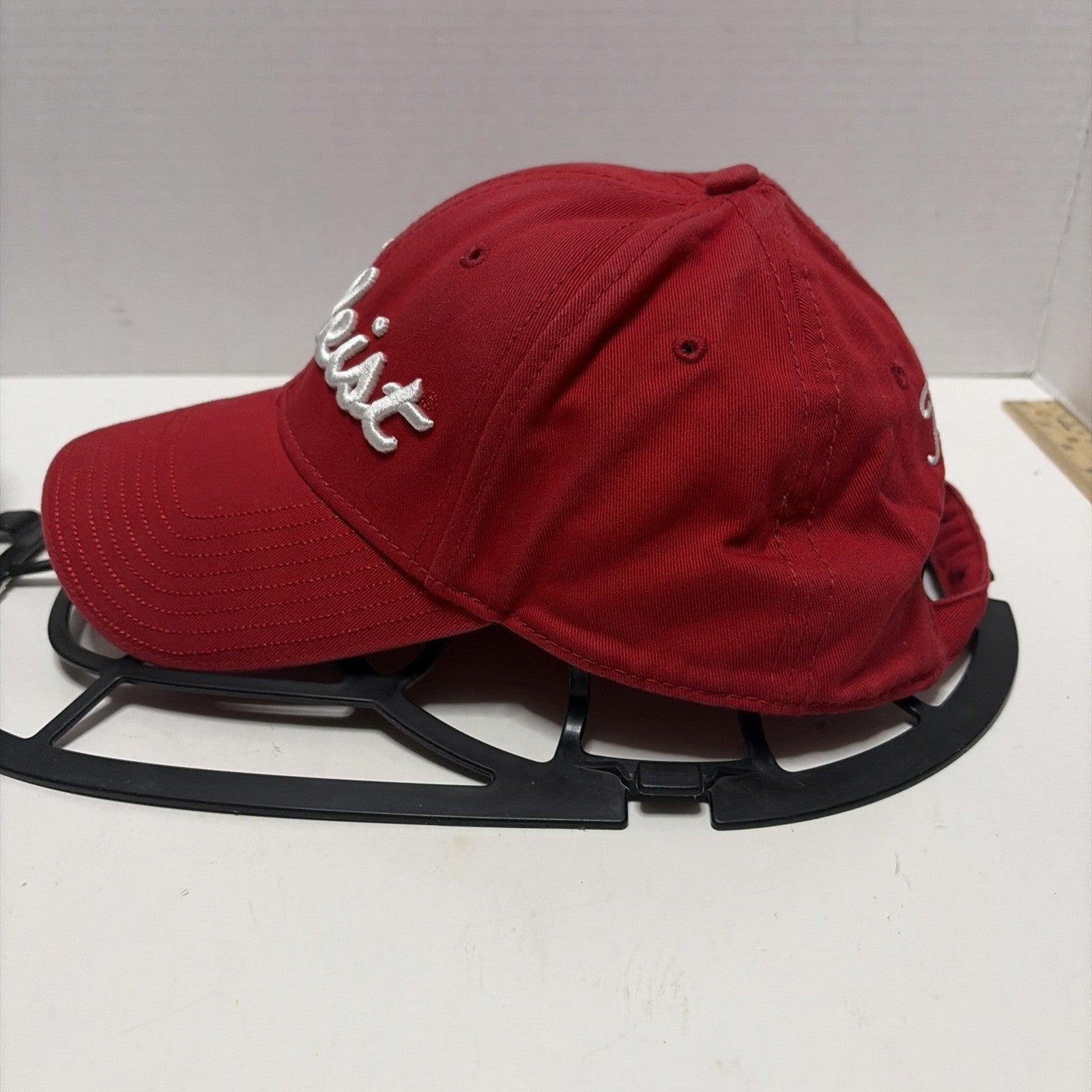 Titleist New Era MLB Cincinnati Reds Logo Golf Hat Cap Strapback NO BALL MARKER