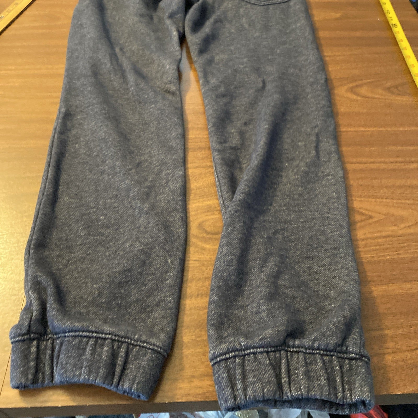 Levi knit jogger size large long pants