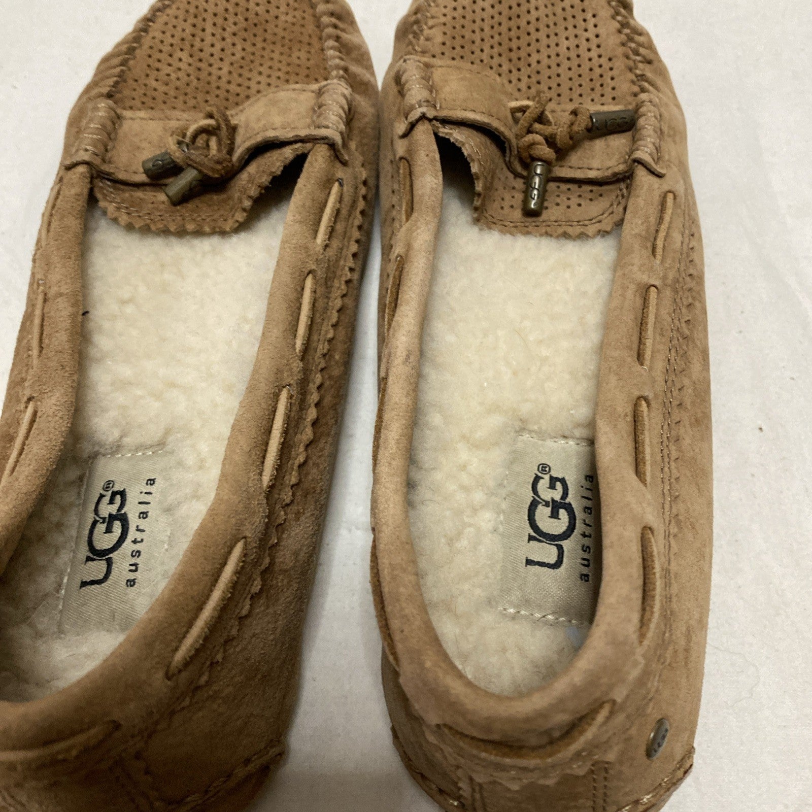 UGG Roni Moccasin Loafer Slipper Tan Suede Shearling Womens Size 6.5