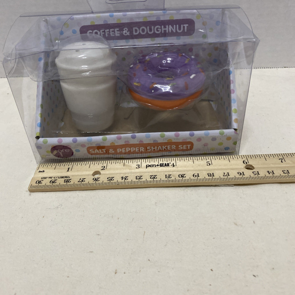 Coffee & Doughnut Salt & Pepper Shaker Set Ceramic Core Kitchen