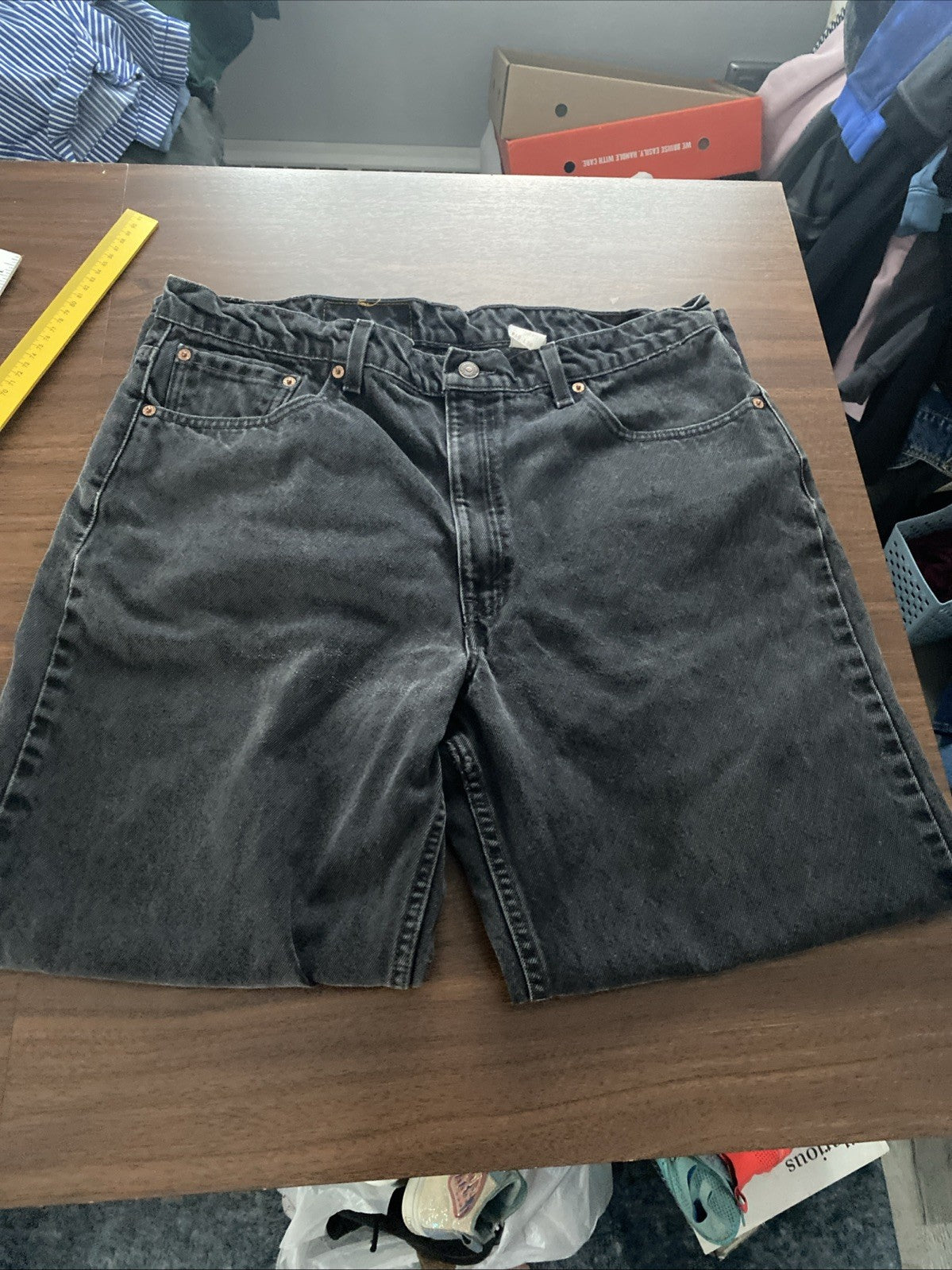 Levis 550 Mens Jeans Size 40x30 Relaxed Fit Black 100% Cotton Thick Material