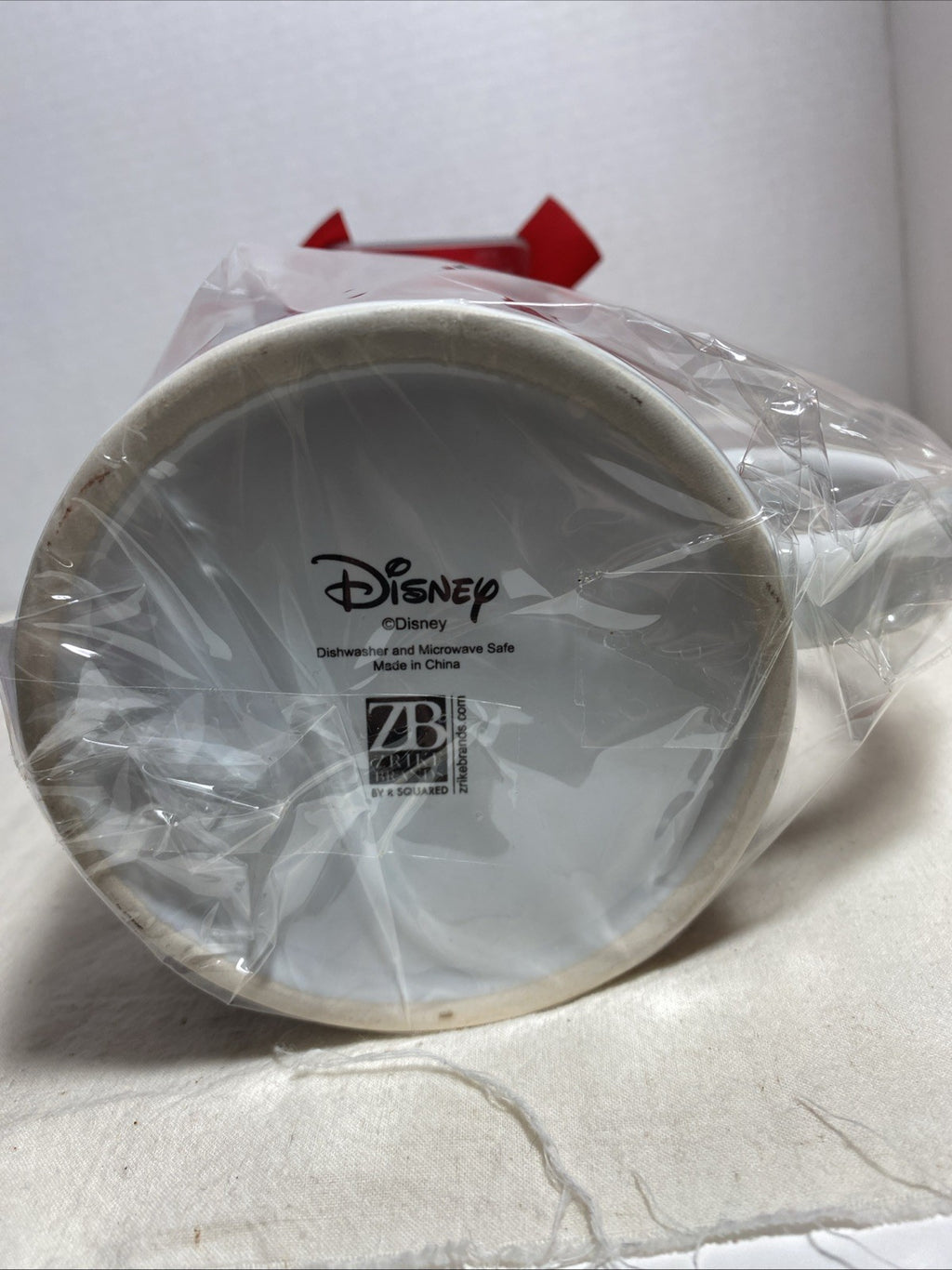 NEW Disney Holiday Mug & High Quality Chocolate Gift Set Mickey & Friends