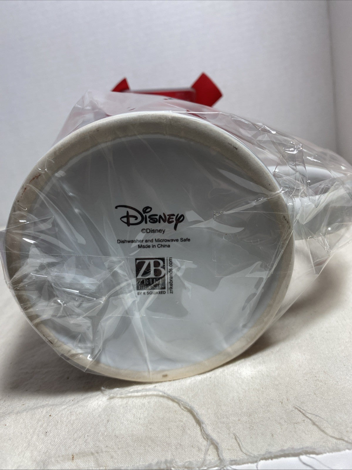 NEW Disney Holiday Mug & High Quality Chocolate Gift Set Mickey & Friends