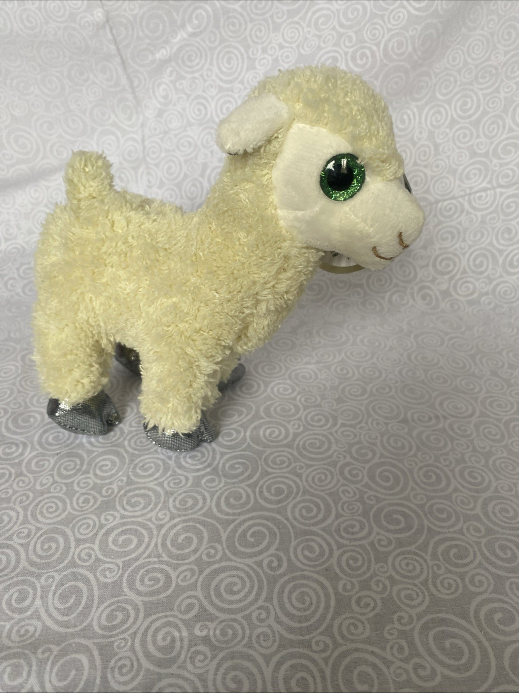 Winkeez Llama Stuffed  Alpaca Plush Toy Animal Green Glittery Eyes