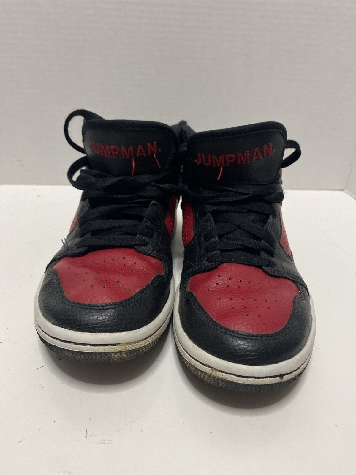 Jordan Men's Access  Red Black Lace Up Basketball Shoes - Size 5Y