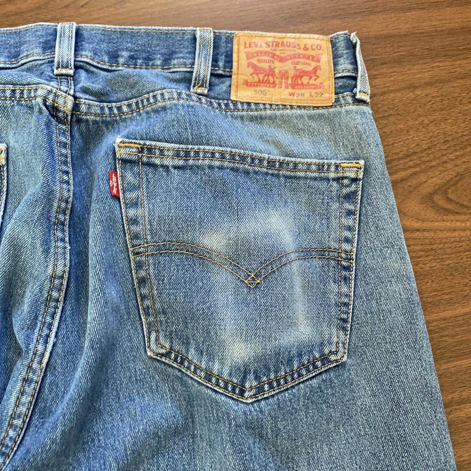 Levi’s 505 Vintage Mens Straight Leg Blue Jeans • Size 38 x 32 Free Shipping