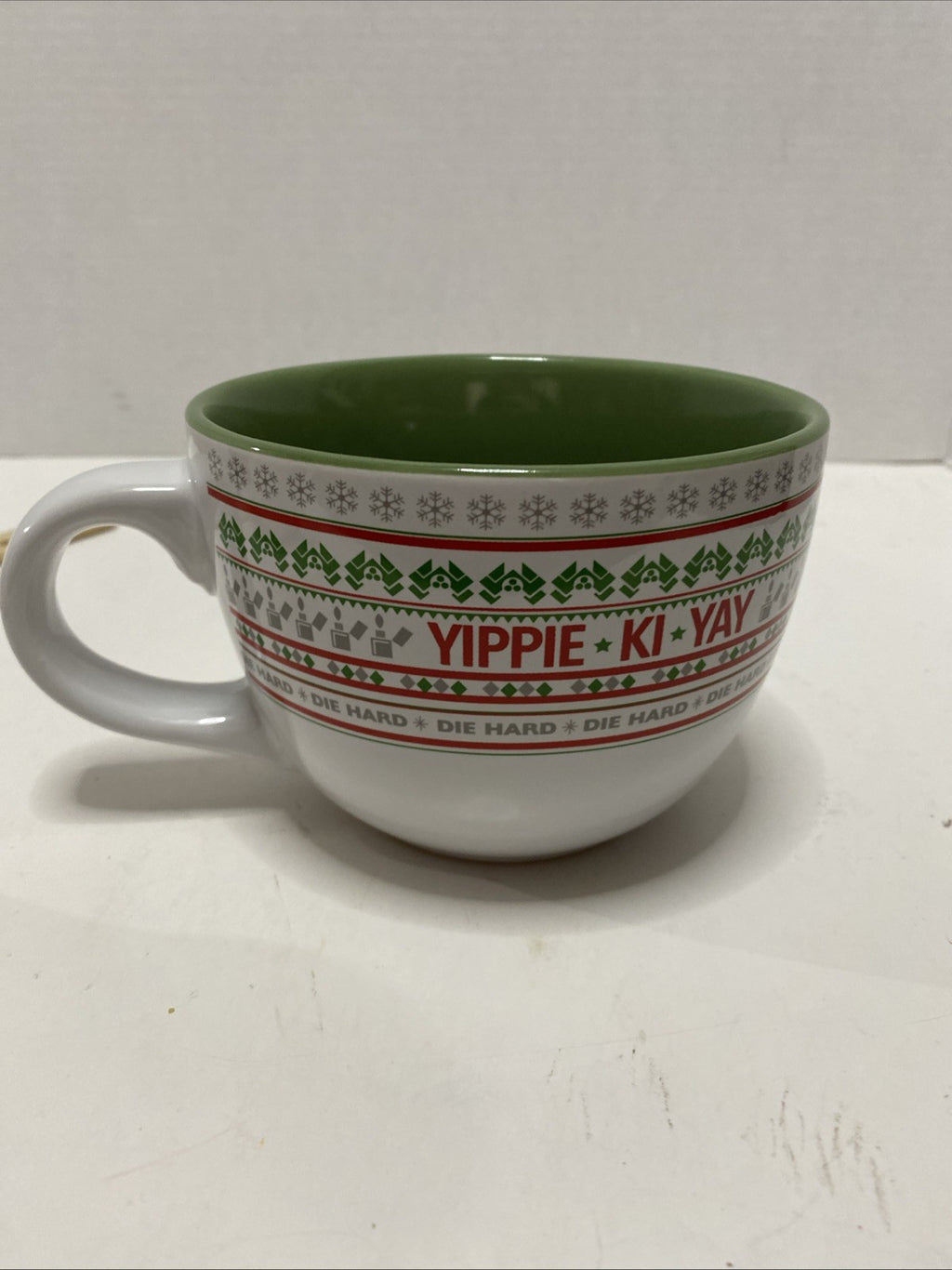 COFFEE MUG DIEHARD IS MY CHRISTMAS MOVIE JUMBO LICENSED 2OTH CENTURY FOX 26OZ 