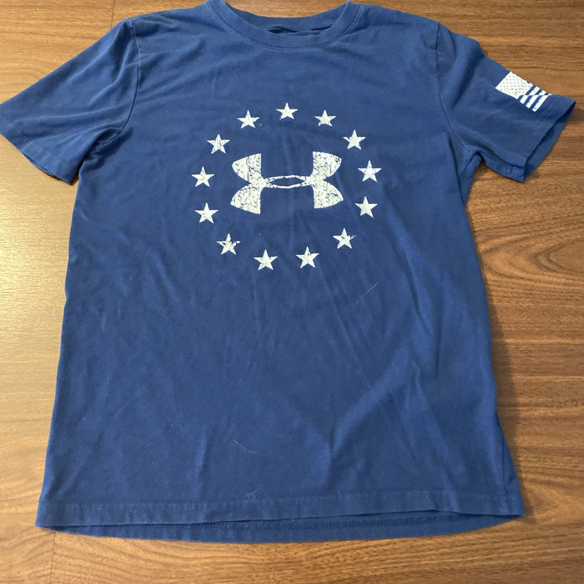 Under Armour Heat Gear Loose T-Shirt Star circle USA Flag Tee Youth LargeAmerica