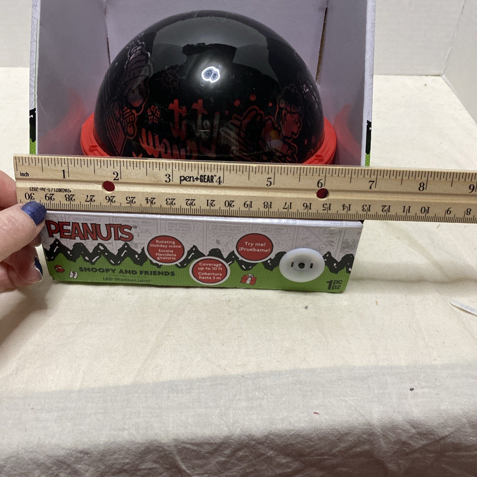 Peanuts Snoopy LED Shadow Lights Christmas Rotating Light Show New