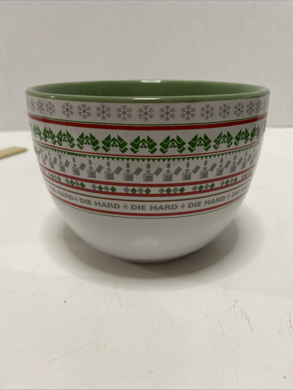 COFFEE MUG DIEHARD IS MY CHRISTMAS MOVIE JUMBO LICENSED 2OTH CENTURY FOX 26OZ 