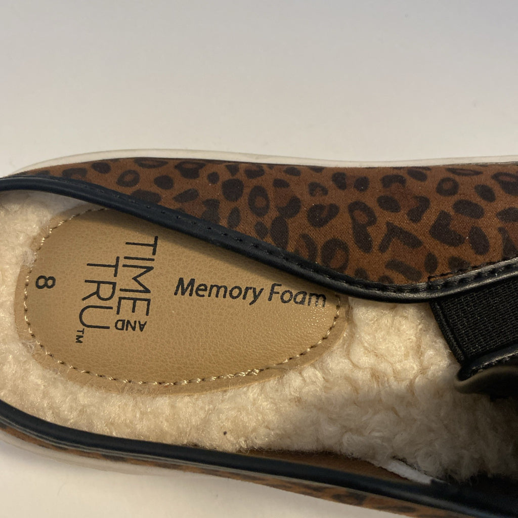 Time And Tru Women 8 Slip On Shoes Leopard Cheetah Print Memory Foam Casual Fit