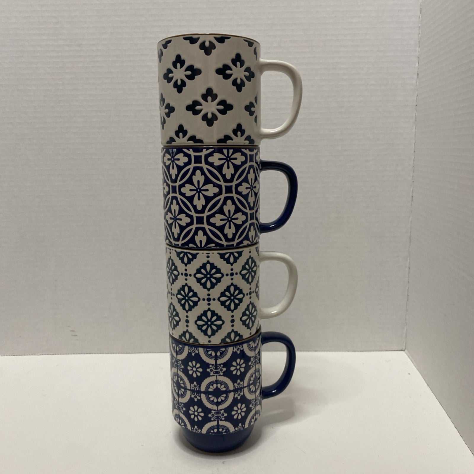 Boston Warehouse Set of 4Blue Print on White Stackable Coffee Mugs