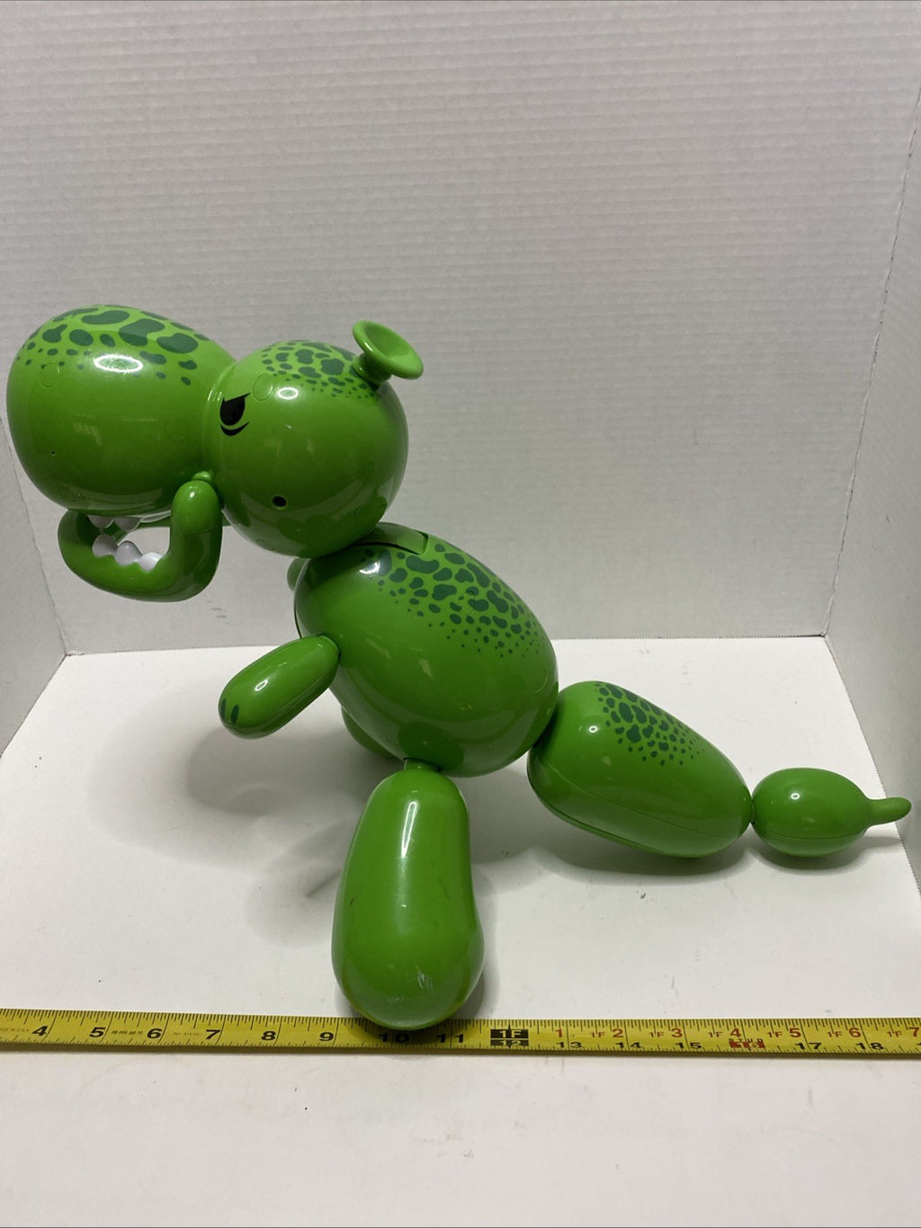 Squeakee The Balloon interactive Dinosaur Makes Sounds, stomps, Dances Pre Owned