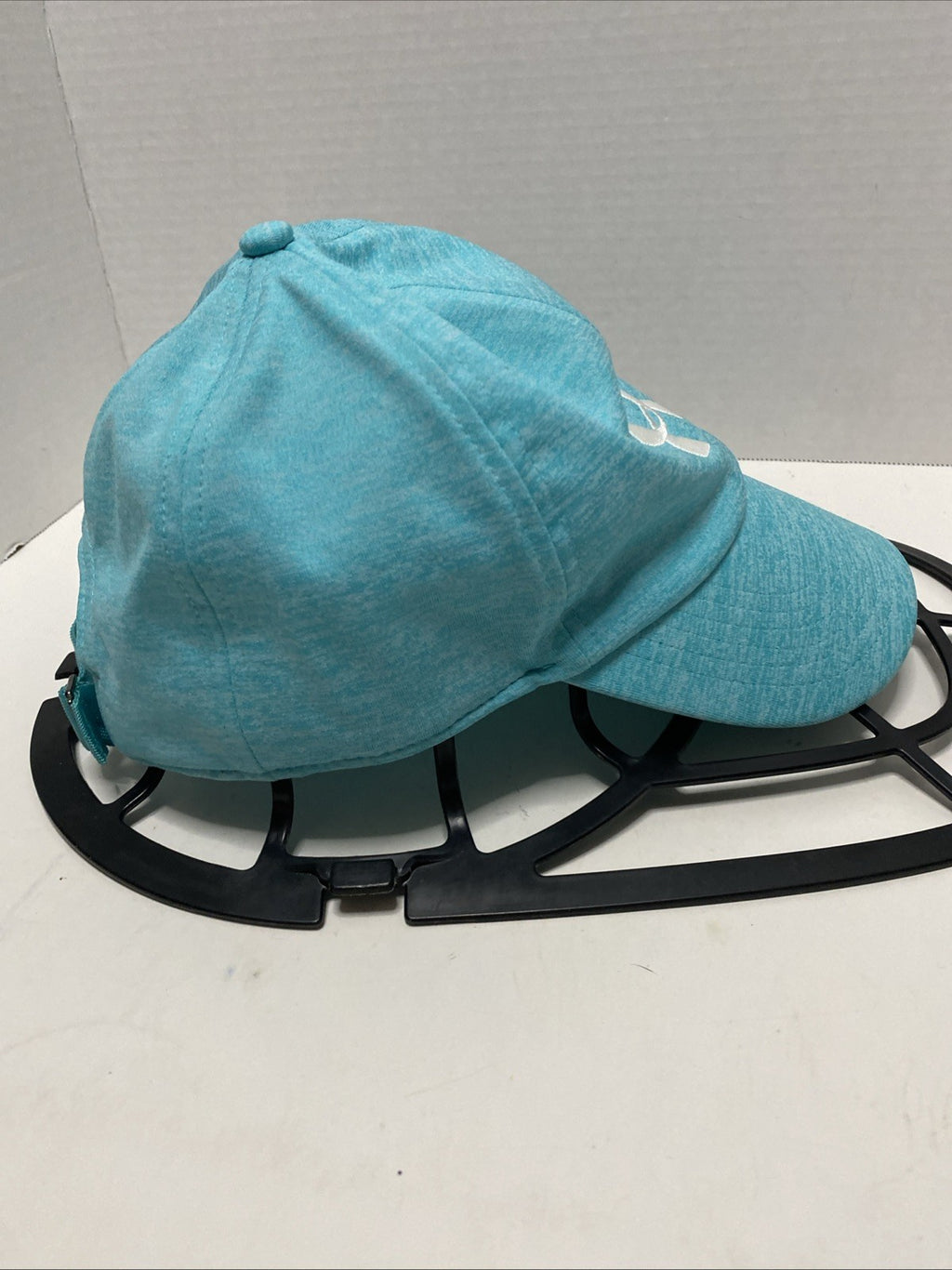 UNDER ARMOUR hat lightweight Turquoise adjustable cap white logo -