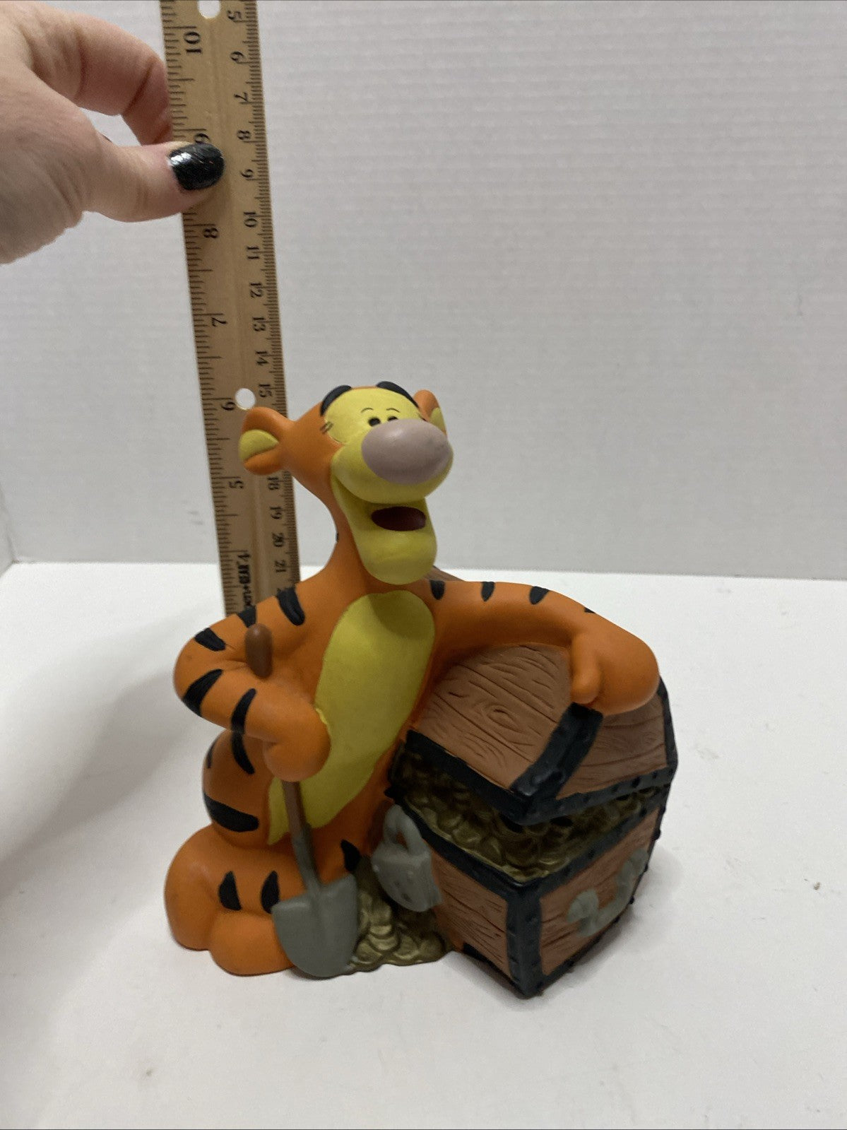 Vintage Disney Winnie The Pooh Tigger Treasure Chest Coin Bank 1999
