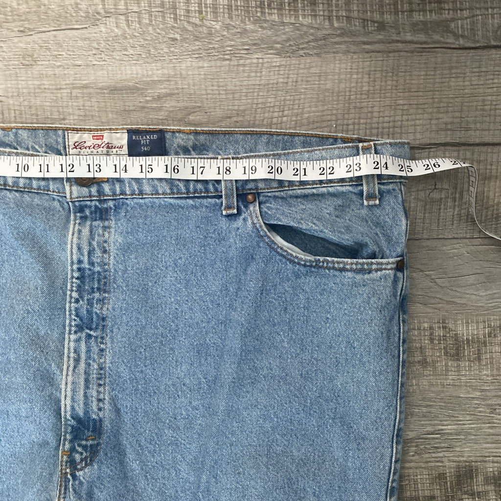 Levis 540 Jeans Vintage Relaxed Fit Size 50x30 Brown Tab Mens Blue Denim