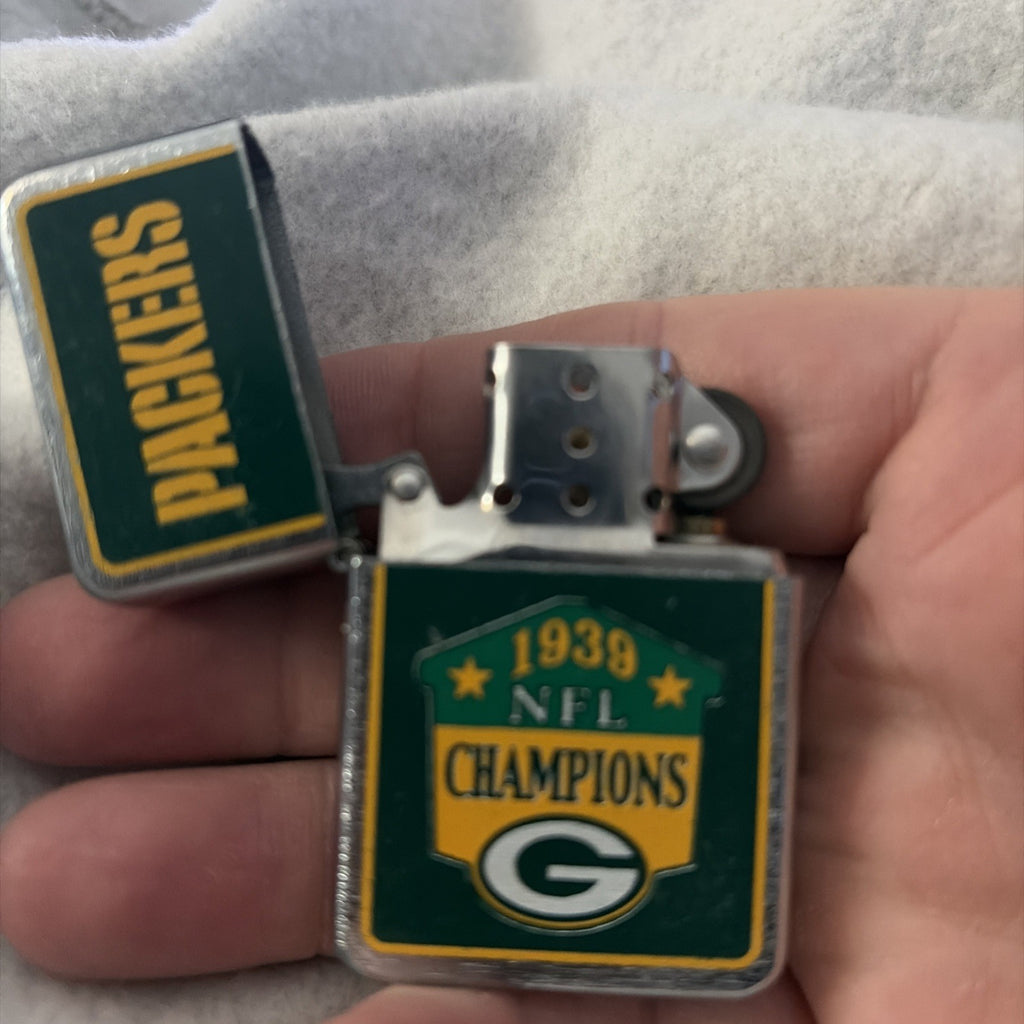 Zippo Lighter Nfl Green Bay Packers 1939 Champions Used