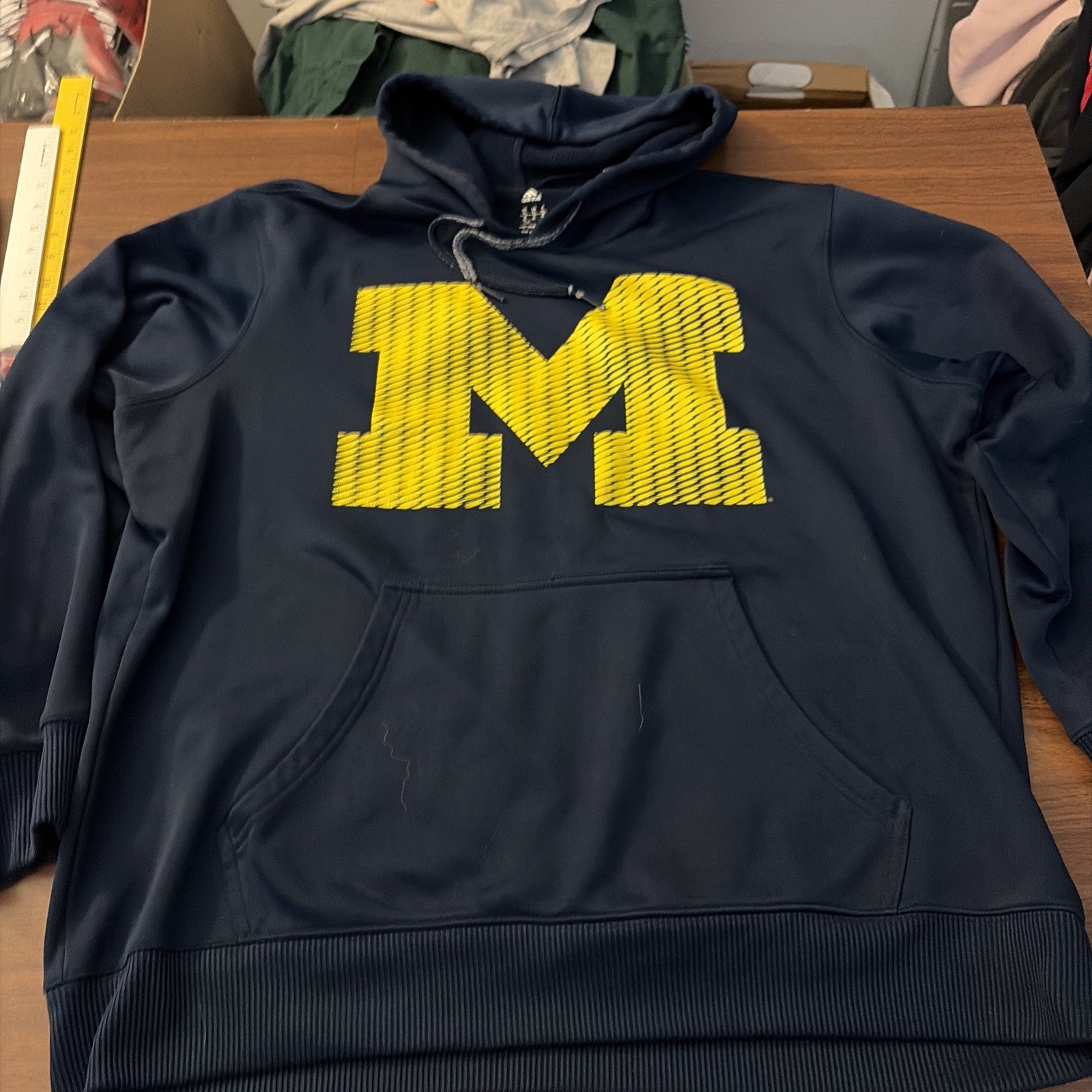 Adidas Unisex Michigan Wolverine Extra Large Hoodie Pullover Sweatshirt