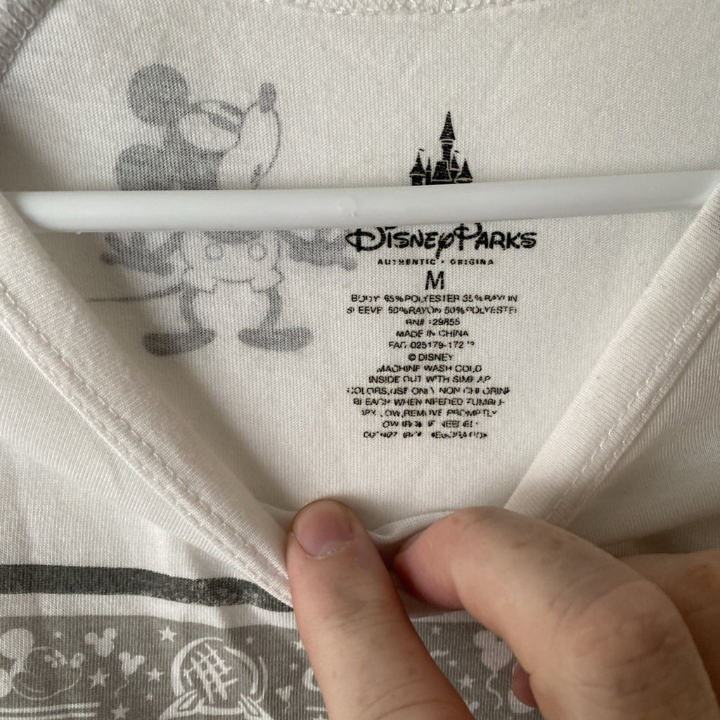 Disney Parks Walt Disney World Gray/White Baseball Raglan 3/4 Sleeve T-Shirt M