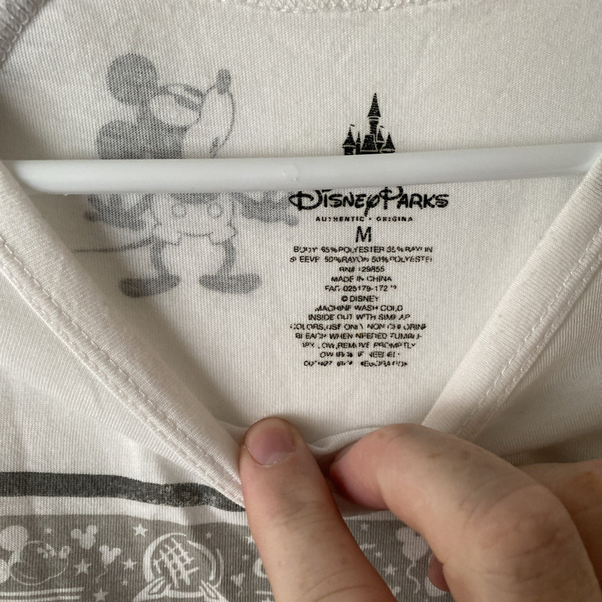 Disney Parks Walt Disney World Gray/White Baseball Raglan 3/4 Sleeve T-Shirt M