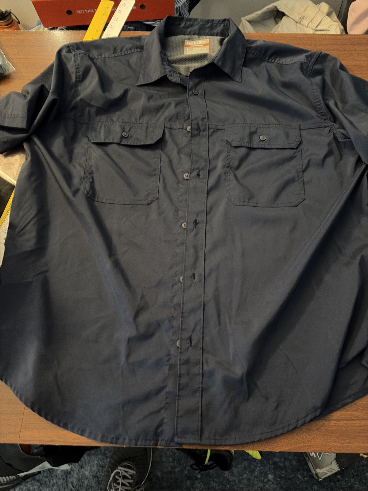 Falls Creek Performance Men’s Large Short Sleeve Button-Down Shirt￼Blue
