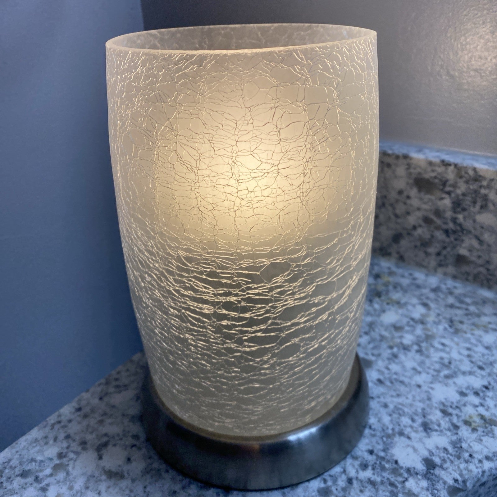 Hampton Bay 8.5 Inch Brushed Nickel Accent Lamp w Frosted Crackled Glass Shade