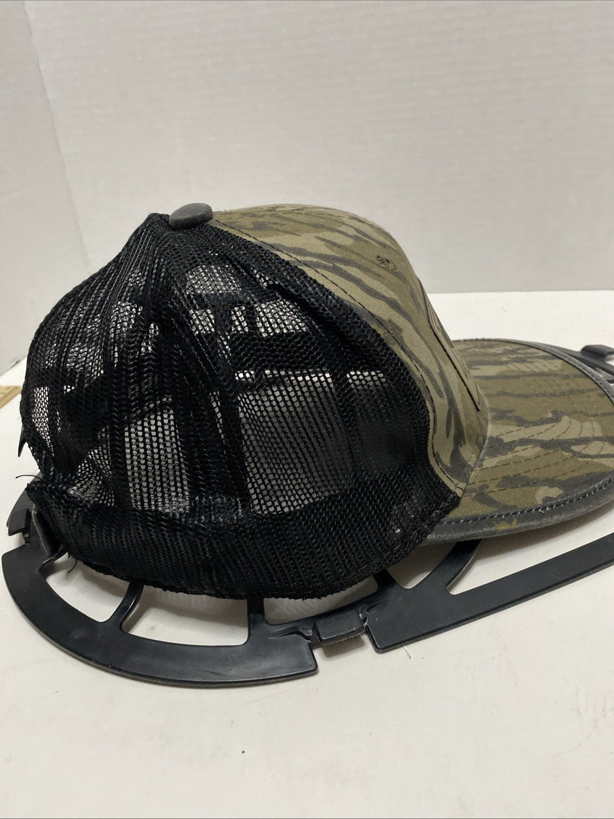 BBB  Leather Patch Logo W Cameo  Hat Cap Snapback Mesh Back Adjustable