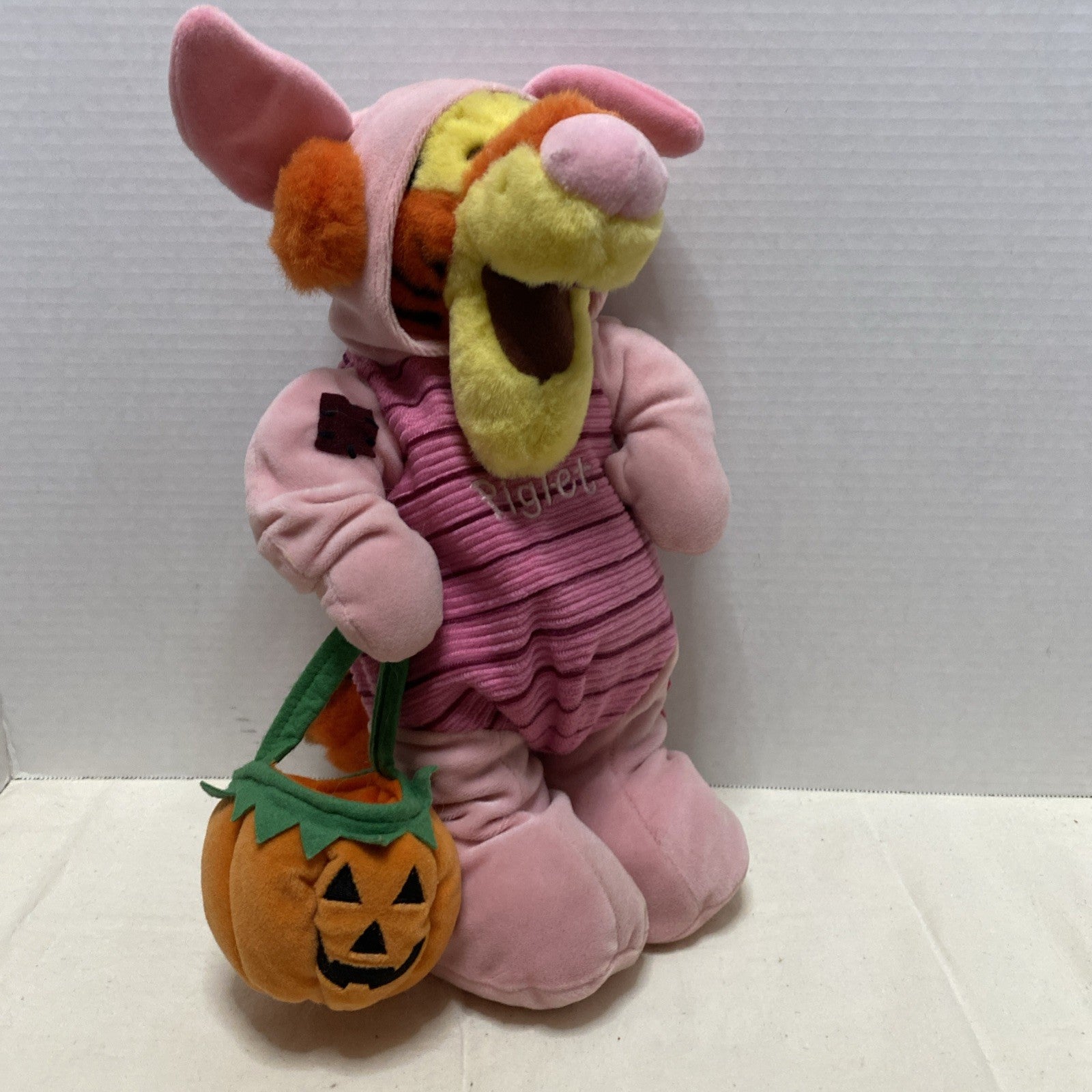 Disney Store Plush Tigger Piglet Costume Pumpkin - Vintage