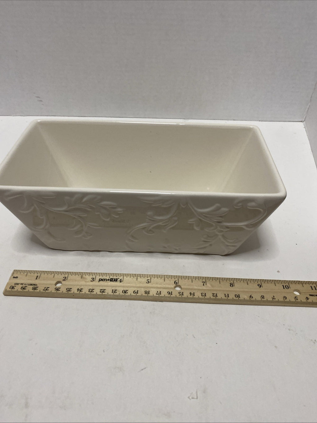 REAL HOME CASSEROLE EARTHENWARE LET US ENTERTAIN YOU  LOAF DISH WITH LID