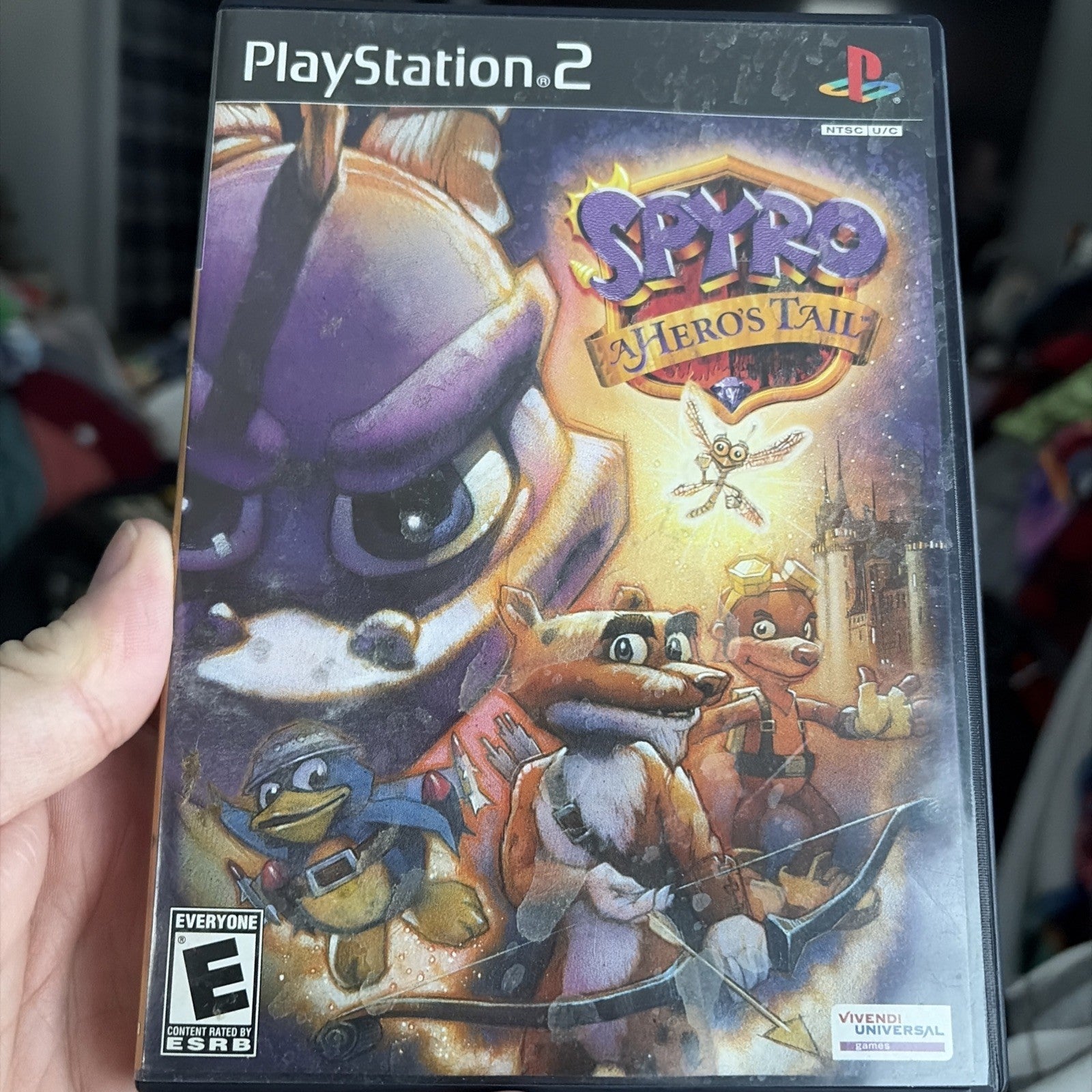 Spyro: A Hero's Tail (Sony PlayStation 2, 2004) Complete with manual.