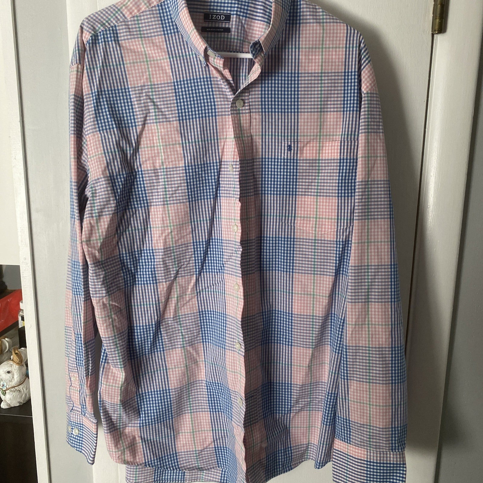 Izod men’s long sleeve shirt size large pink blue green