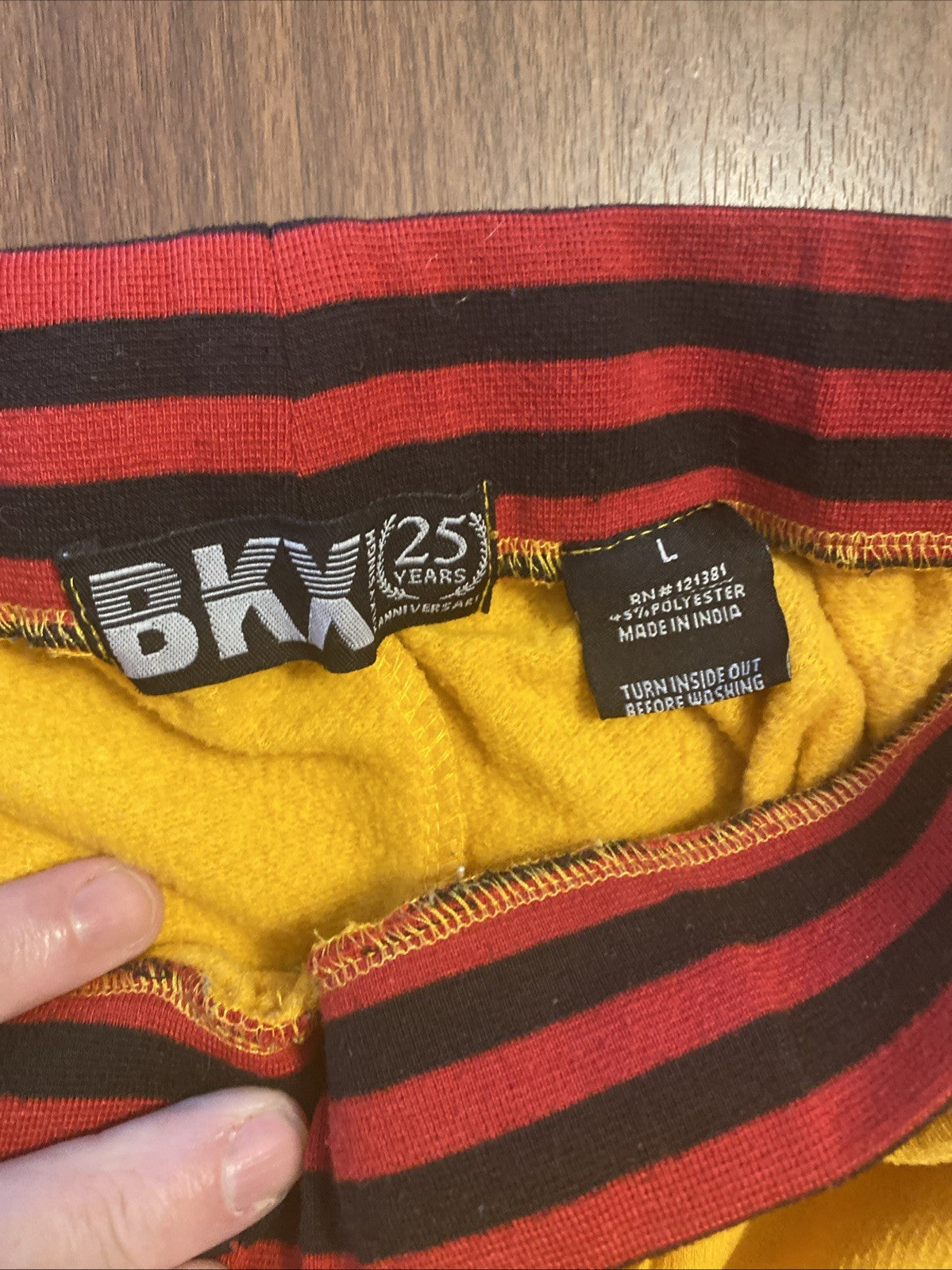 Brooklyn sweatpants size large yellow drawstring zipper pocket
