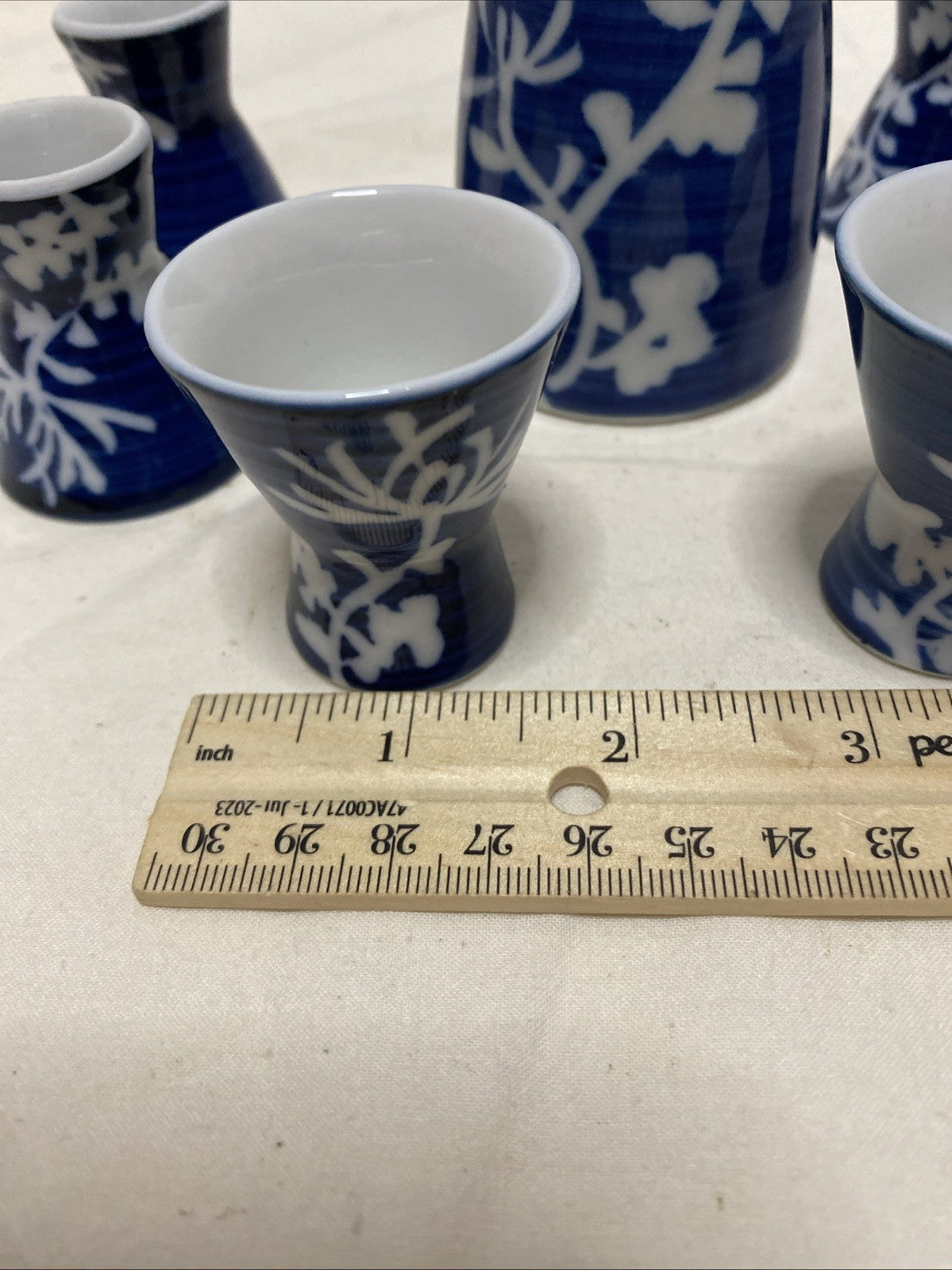 Japanese Blue & White Ceramic Saki Pitcher & 6 Saki Cups Set