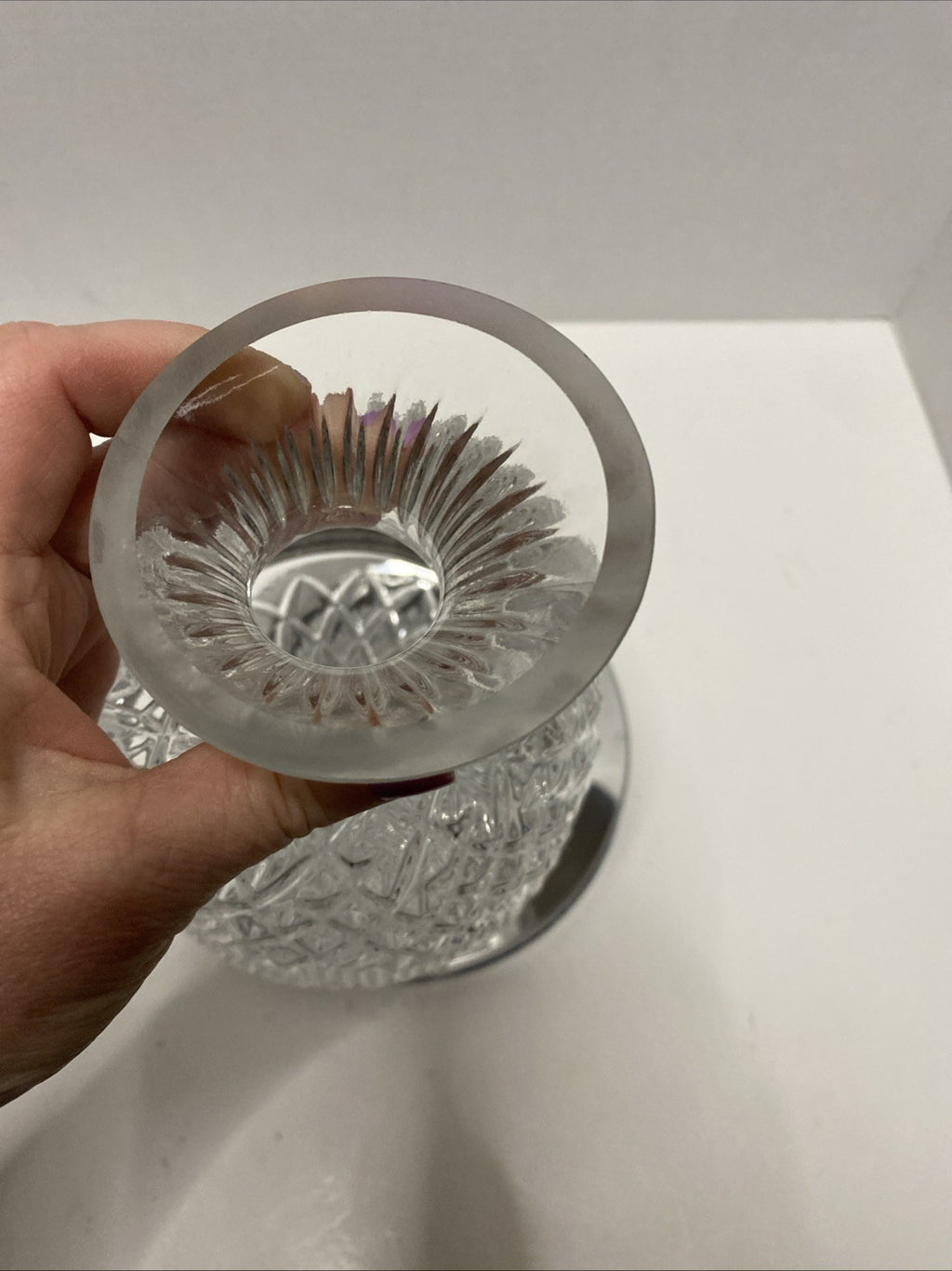 Spinning wine Bourbon Decanter Made Of Glass & Base