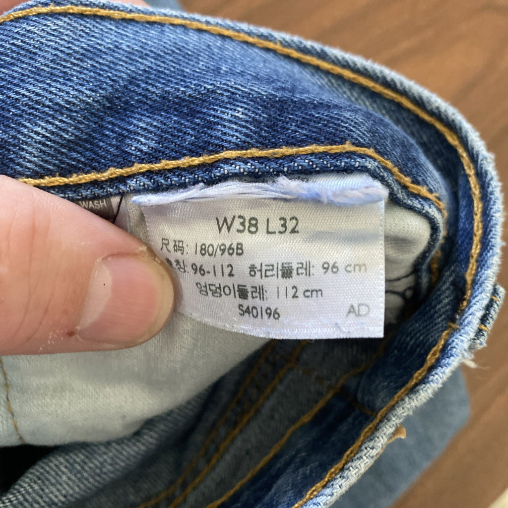 Levi’s 505 Vintage Mens Straight Leg Blue Jeans • Size 38 x 32 Free Shipping