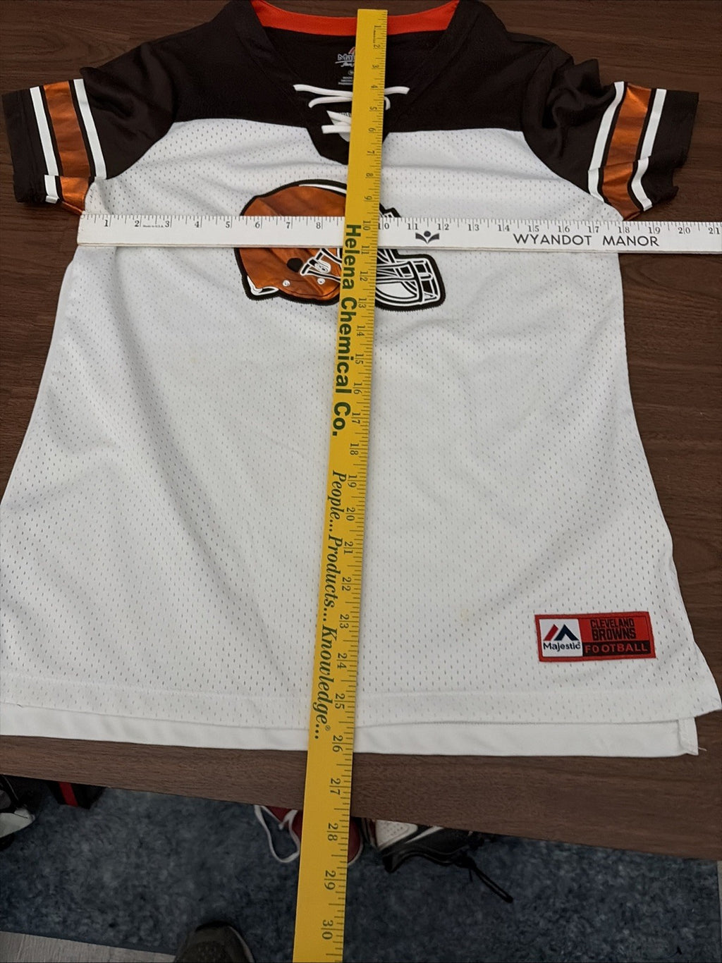 Women’s Majestic Medium Cleveland Brown Football Jersey