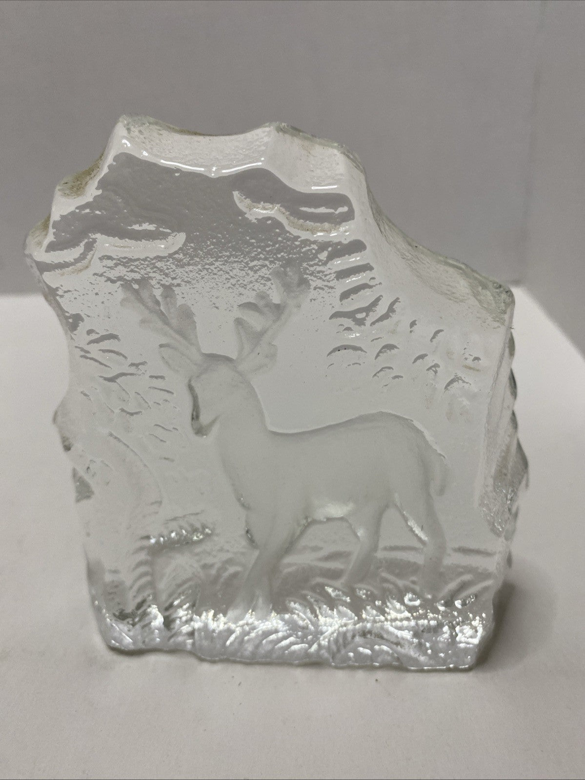 Vintage Clear Glass Deer Paperweight Sculpture 4”x5” Etched Forrest Scene