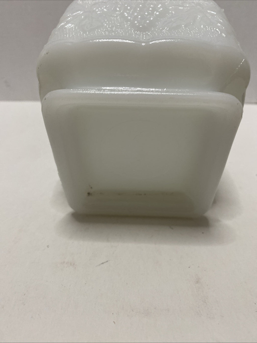 Vintage Square Footed White Milk Glass Candy Dish/Planter Harvest Grape Pattern 