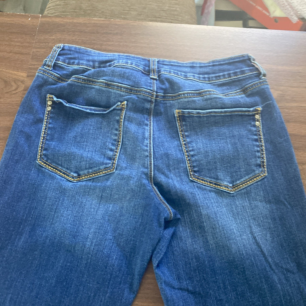 Maurices Jeans Womens 9/10 Blue Medium Wash Slim Straight Leg Distressed