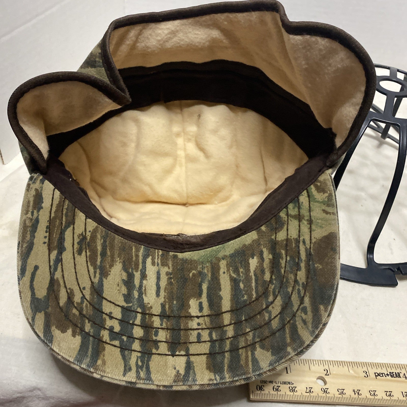 Vtg Camo Hunting Hat w Ear Flaps Made In USA Realtree Lined Large