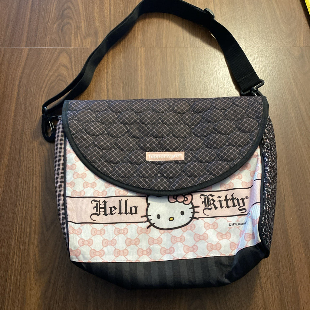 Hello Kitty Tupperware Lunchbag Tote 2013