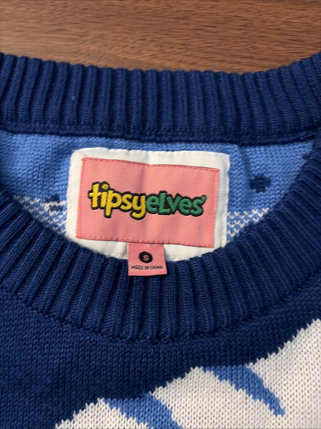 Tipsy Elves Mistletoe Big Foot Sasquatch Ugly Crewneck Christmas Sweater Shirt S
