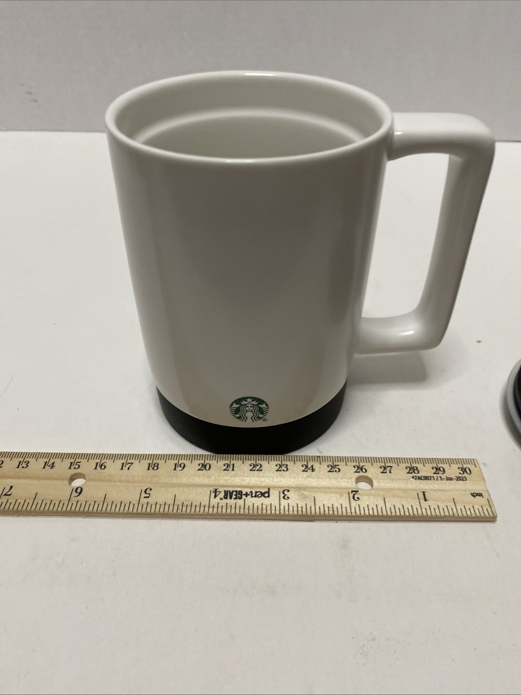 STARBUCKS Travel Mug 14 Oz White With Black Lid and Rubber Bottom