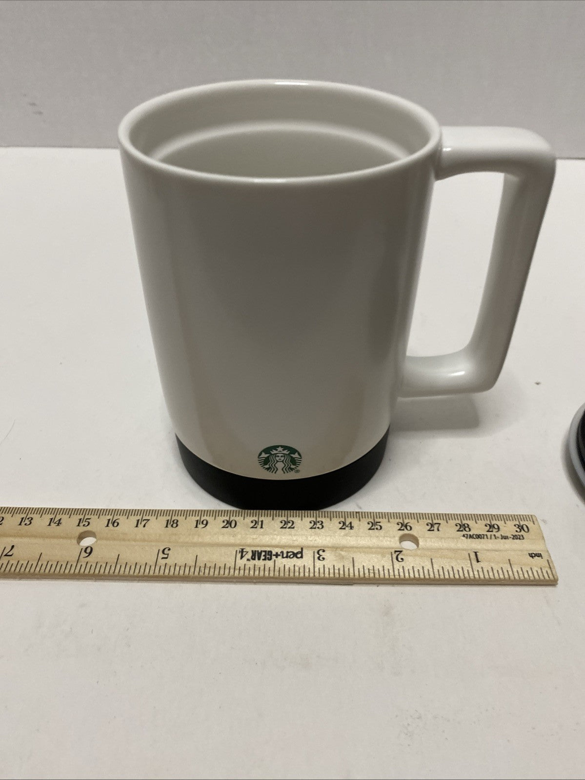 STARBUCKS Travel Mug 14 Oz White With Black Lid and Rubber Bottom