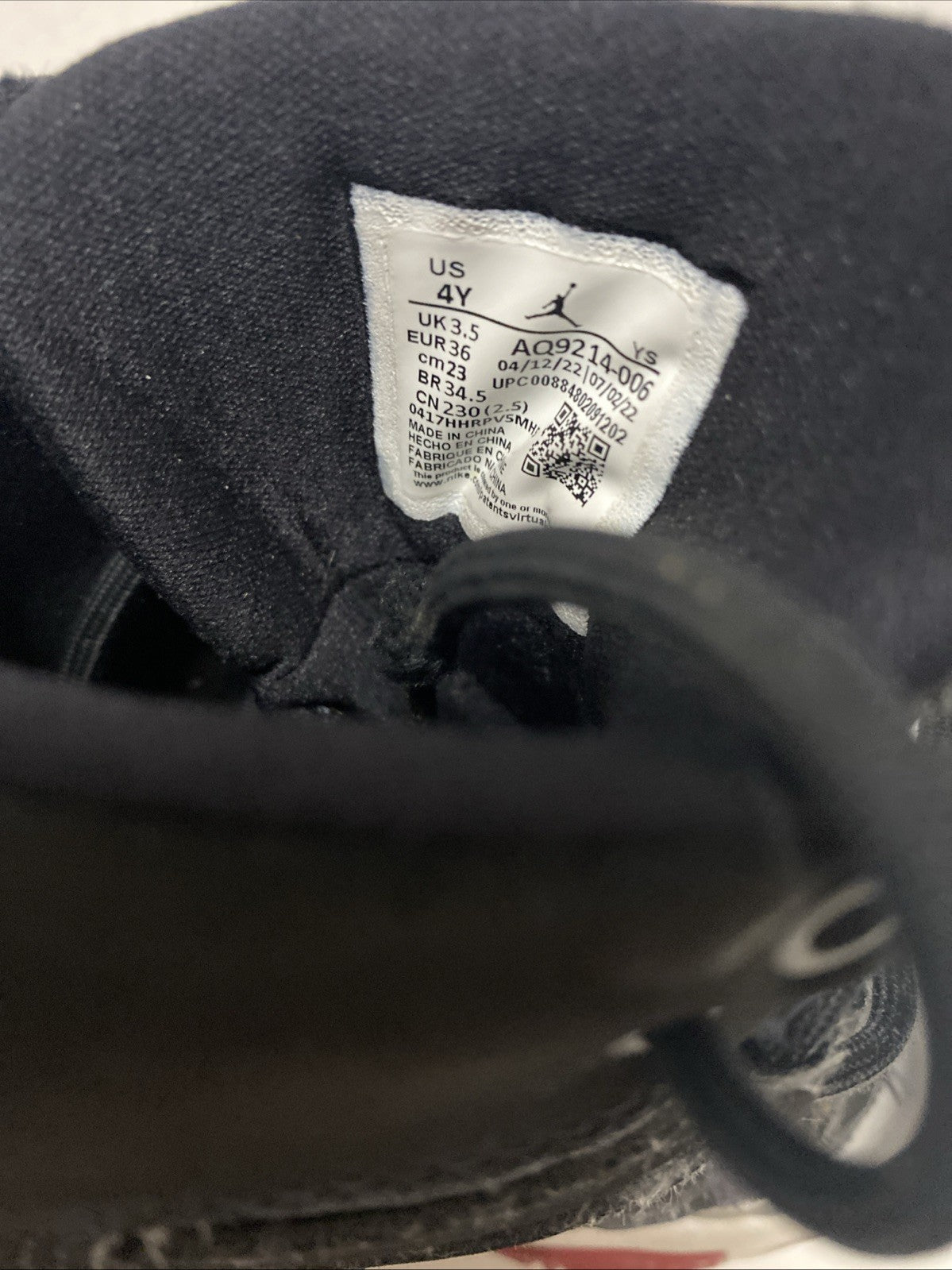 Size 6 - Jordan Max Aura Black Needs New Laces