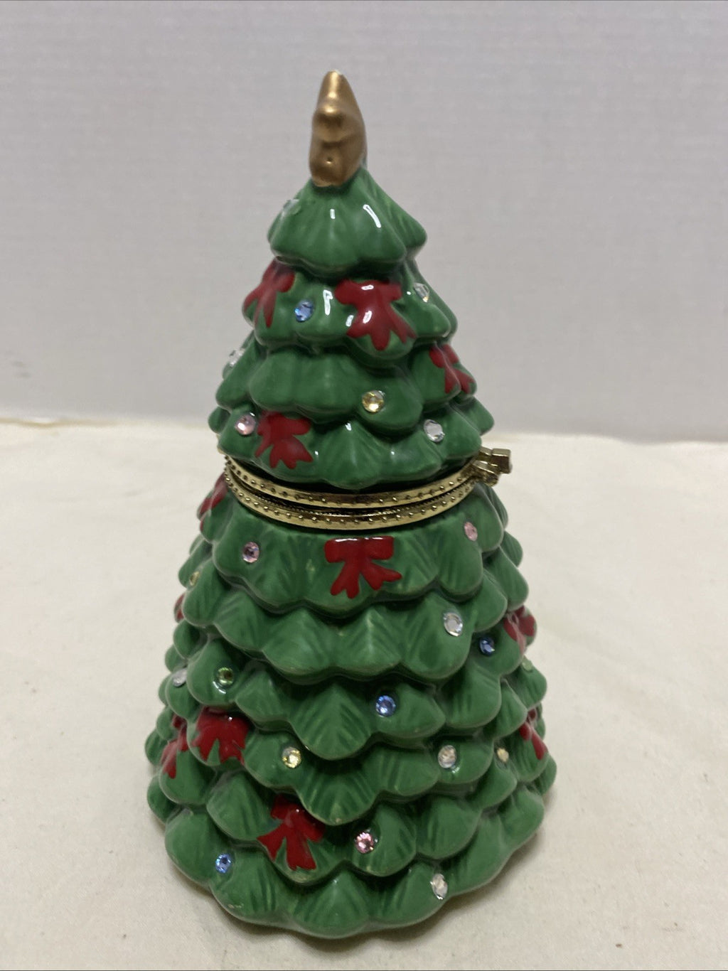 Mr. Christmas Musical Tabletop Ceramic Christmas Tree With Train Inside Top
