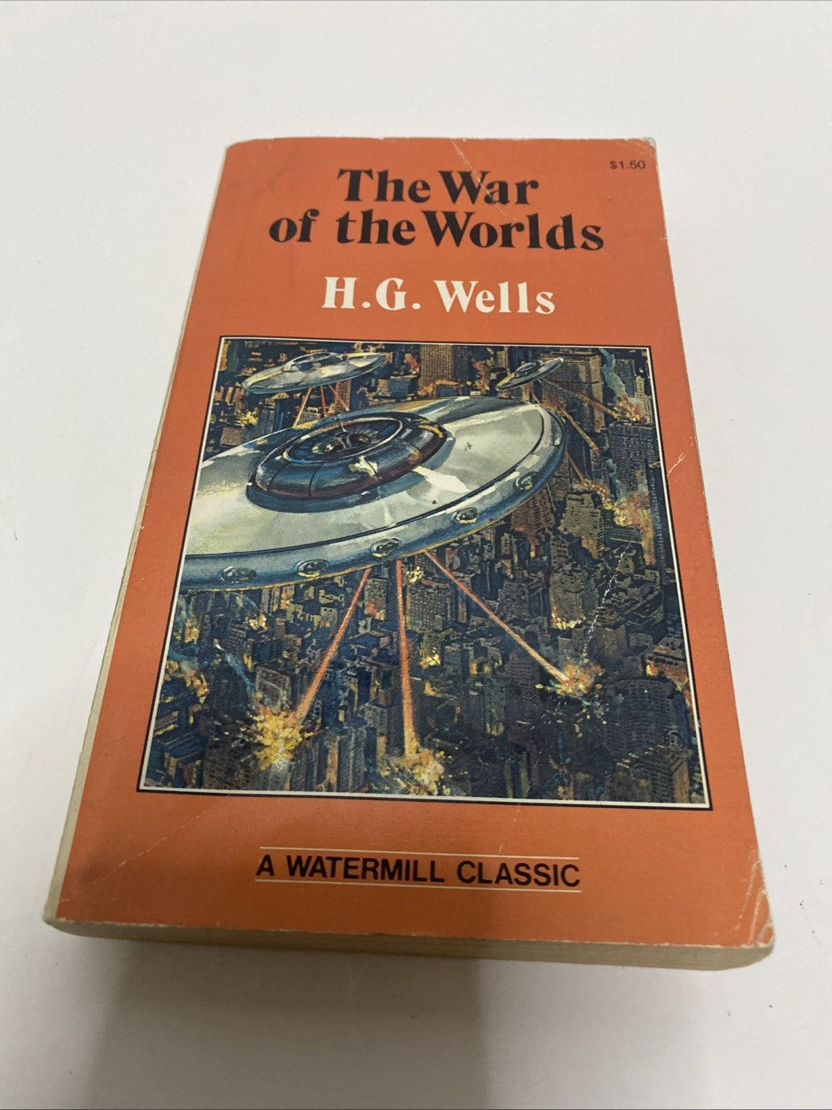 THE WAR OF THE WORLDS (WATERMILL CLASSICS) By H. G. Wells